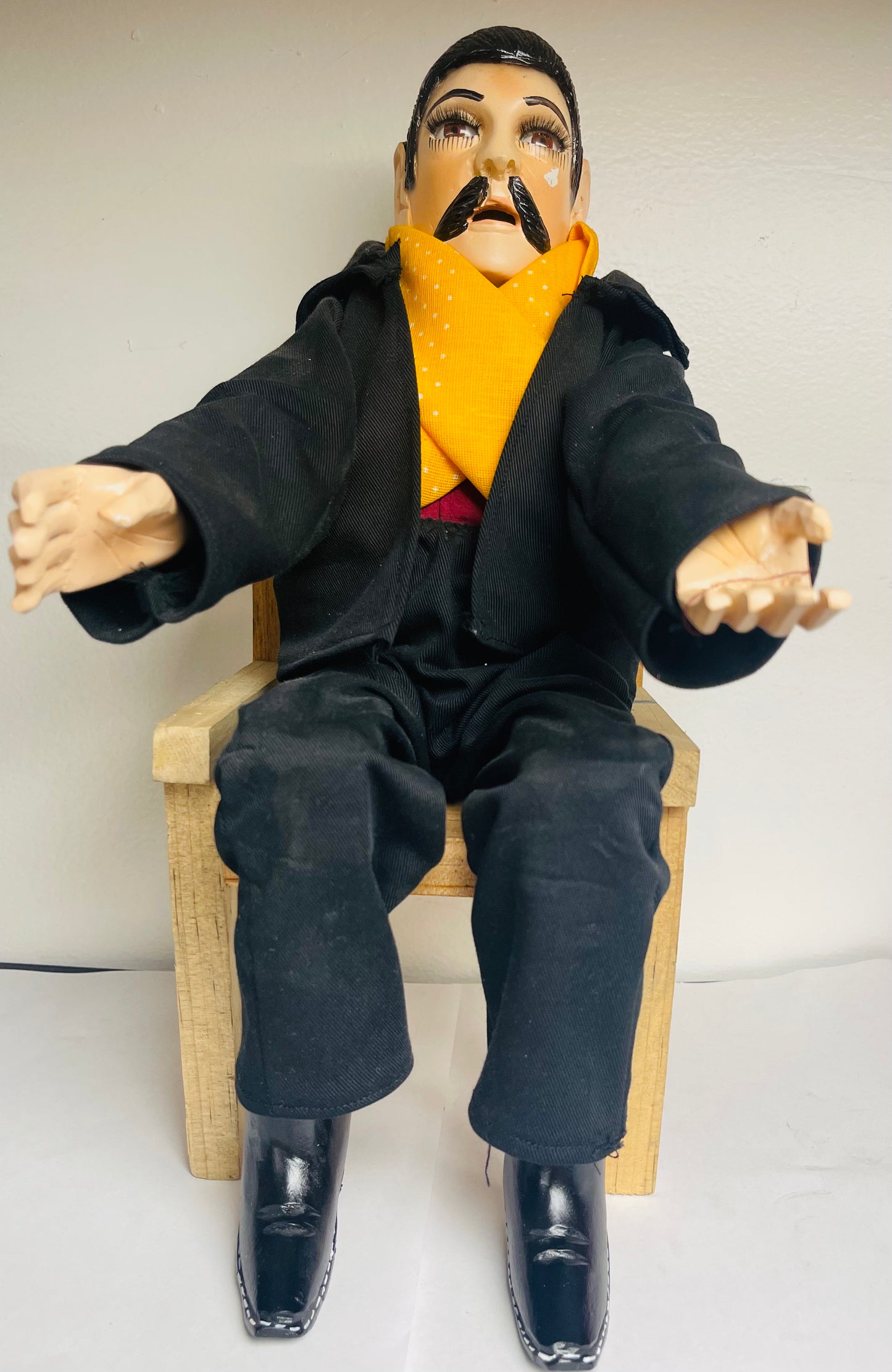 Estatua San Simon De Guatemala